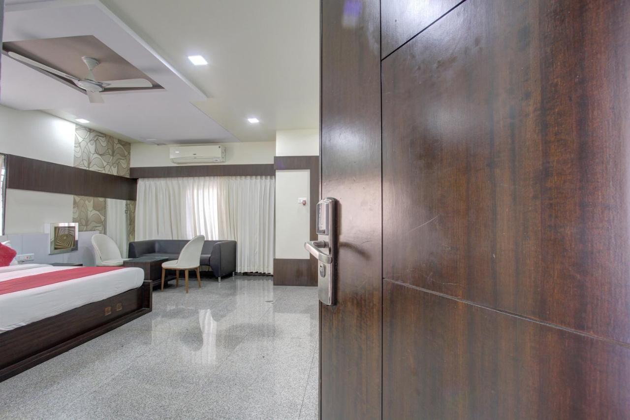 Hotel Le Grande Bijapur  Exterior photo