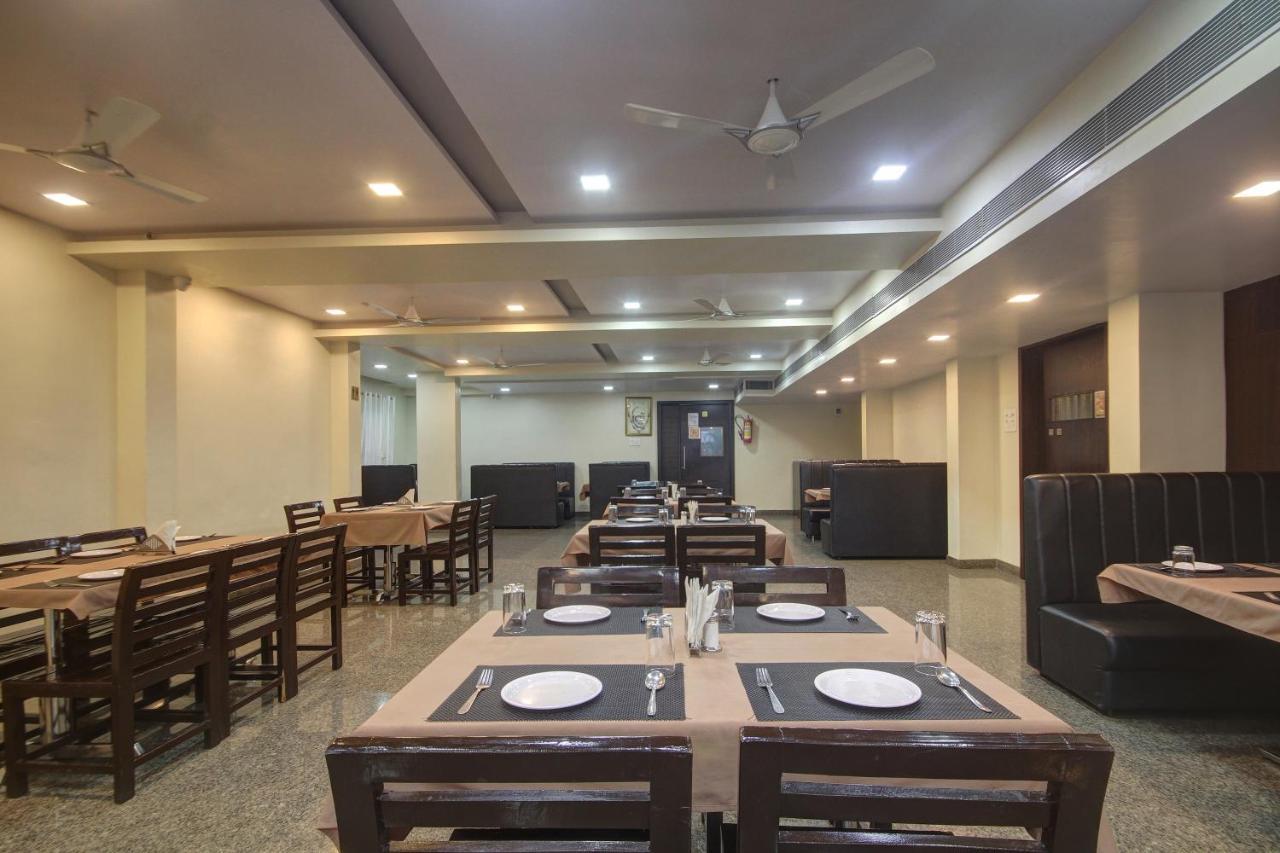 Hotel Le Grande Bijapur  Exterior photo
