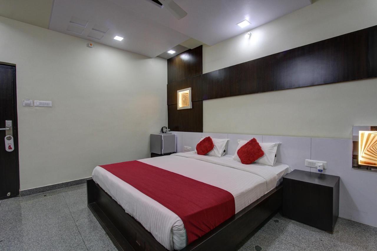Hotel Le Grande Bijapur  Exterior photo